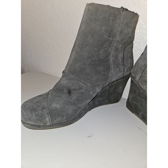 NEW! TOMS Desert Wedge High Grey Suede Women's Size 10 Ankle Boots Zipper Side - Picture 13 of 14